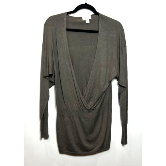 Ann Taylor Loft Rayon/Silk Deep V-Neck Sweater Fitted Sleeves Lightweight Large - Picture 8 of 8